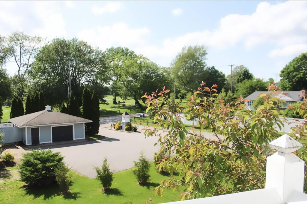 Cozy French Style Villa- 3 Bed-Casino-Pools-Jacuzzi Norwich Exteriör bild